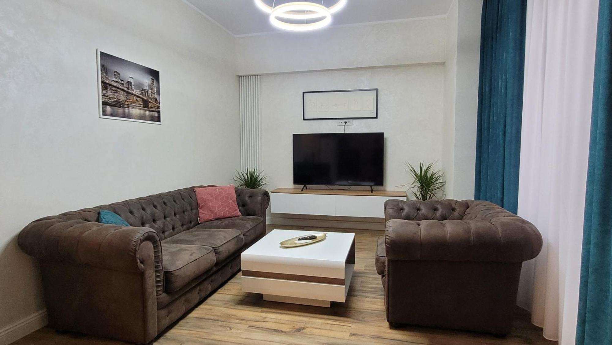 Apartment White Platan